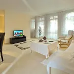 Stadt-hotel Gbr
