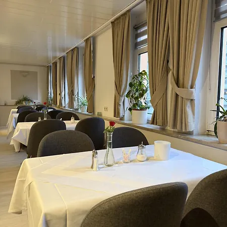 Stadt-Hotel Loerrach Gbr Lorrach