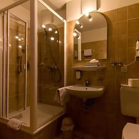 Stadt-hotel Gbr Hotel